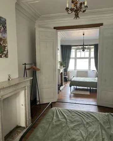 Belle Epoque Historic Flat In The Heart Of דירה *
